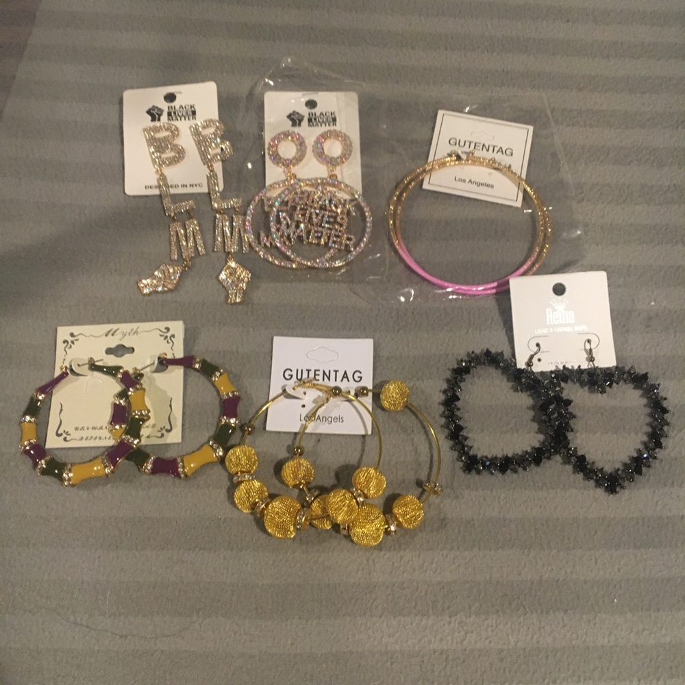 Random 15 pieces of jewelry